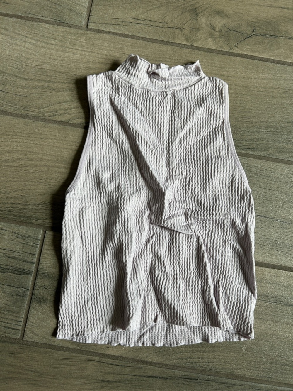 Ribbed Mock Neck Tank Top in Light Purple